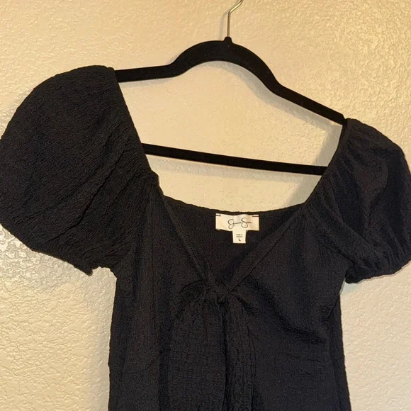 Elegant Black Puff Sleeve Dress - Picture 3 of 4